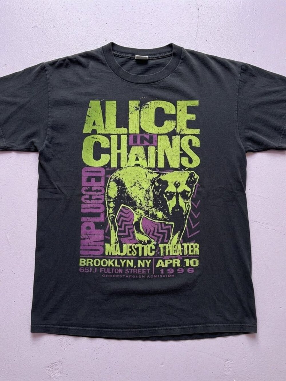 Alice in Chains Unplugged 1996 Concert T-Shirt Faded Black Grunge Band Tee